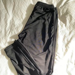 Do not purchase i need to delete